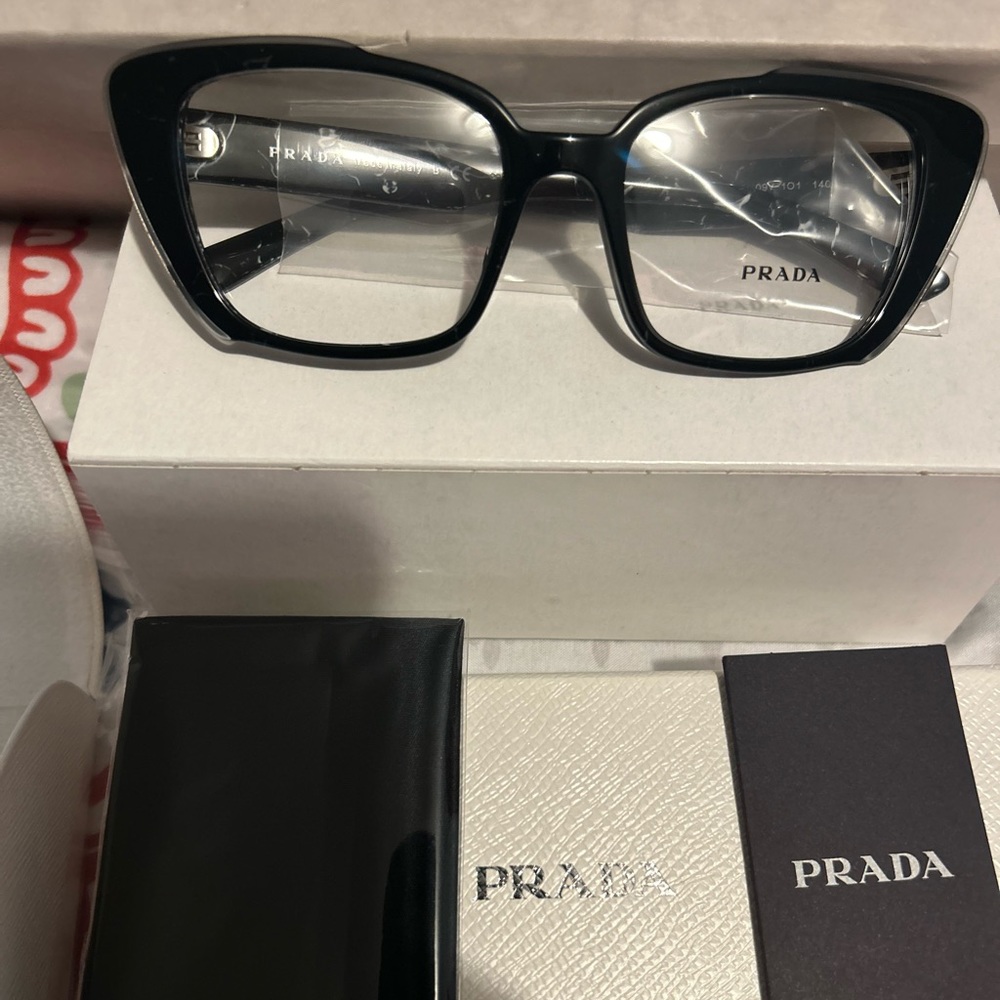 Prada optics